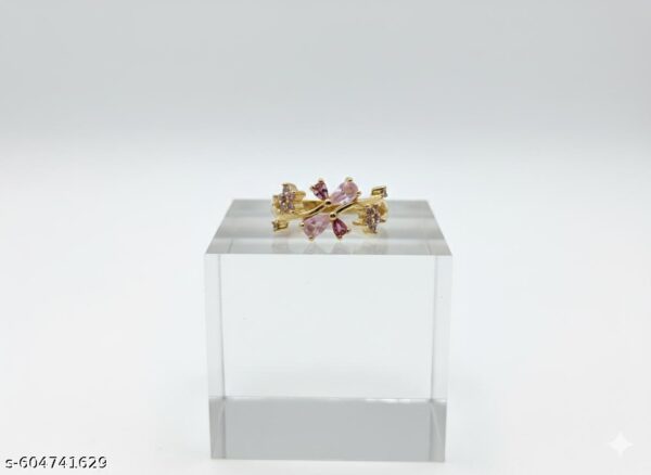 fasionable rose gold ring for women